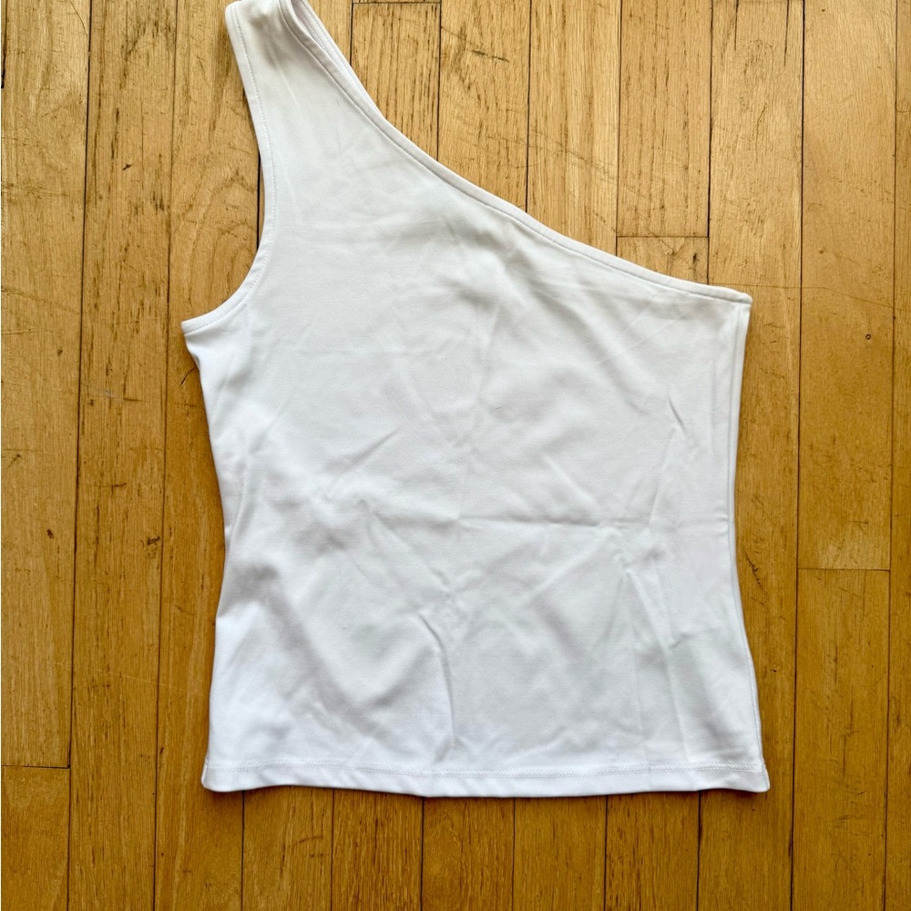 Divided White Asymmetrical Sleeveless Tank Top